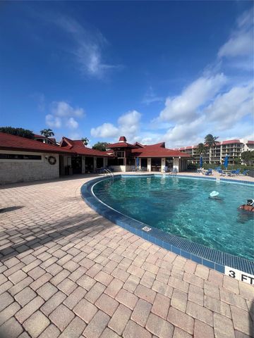 7030 Half Moon Circle 418, Hypoluxo, FL 33462