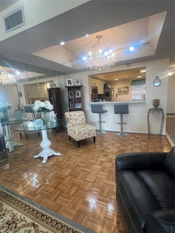 7030 Half Moon Circle 418, Hypoluxo, FL 33462