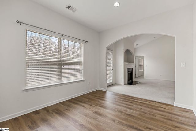 704 Center Road, Taylors, SC 29687