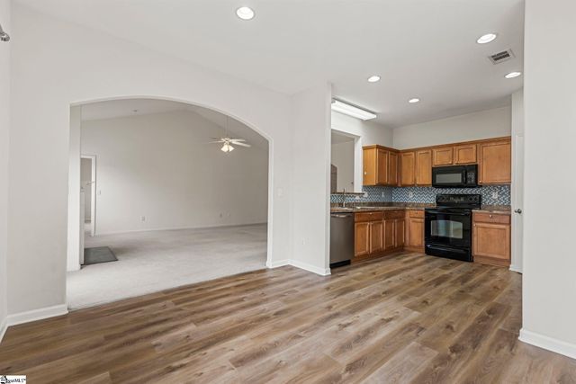 704 Center Road, Taylors, SC 29687