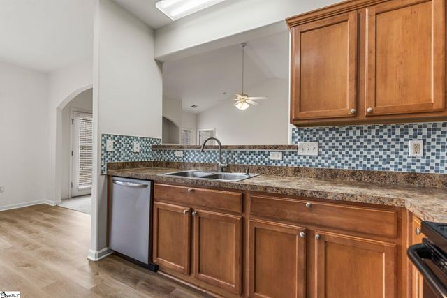704 Center Road, Taylors, SC 29687