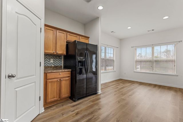 704 Center Road, Taylors, SC 29687