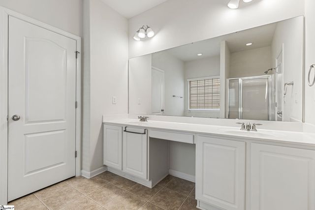 704 Center Road, Taylors, SC 29687