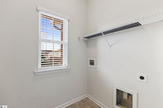 704 Center Road, Taylors, SC 29687