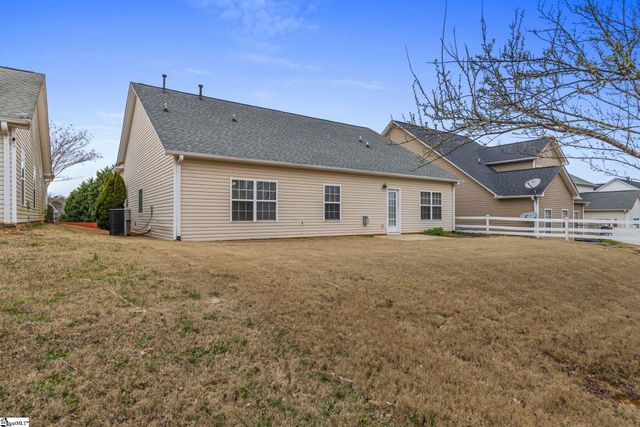 704 Center Road, Taylors, SC 29687
