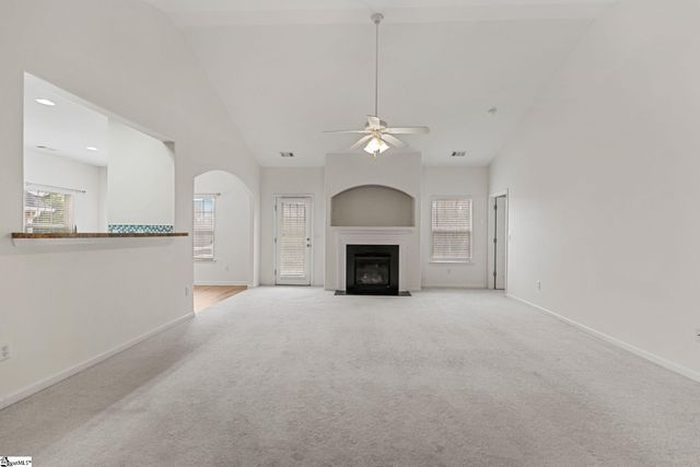 704 Center Road, Taylors, SC 29687