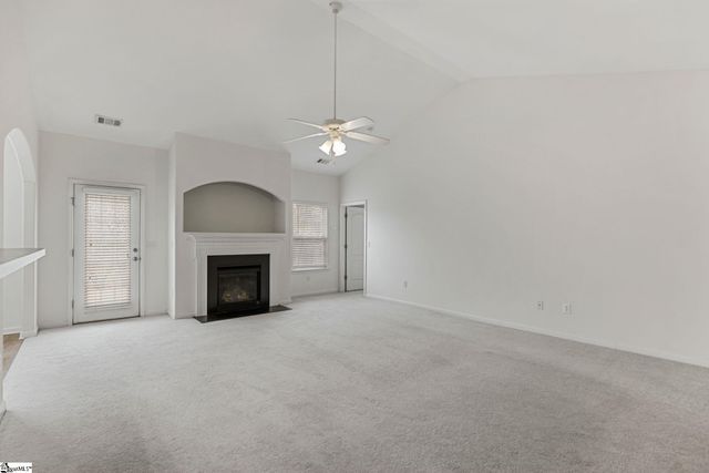 704 Center Road, Taylors, SC 29687