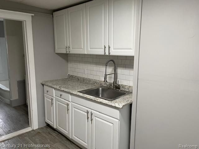 2135 JARVIS Avenue, Warren, MI 48091