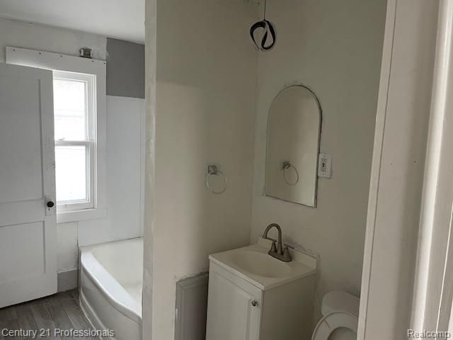 2135 JARVIS Avenue, Warren, MI 48091