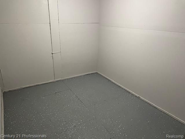 2135 JARVIS Avenue, Warren, MI 48091