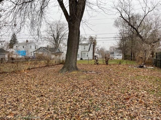 2135 JARVIS Avenue, Warren, MI 48091