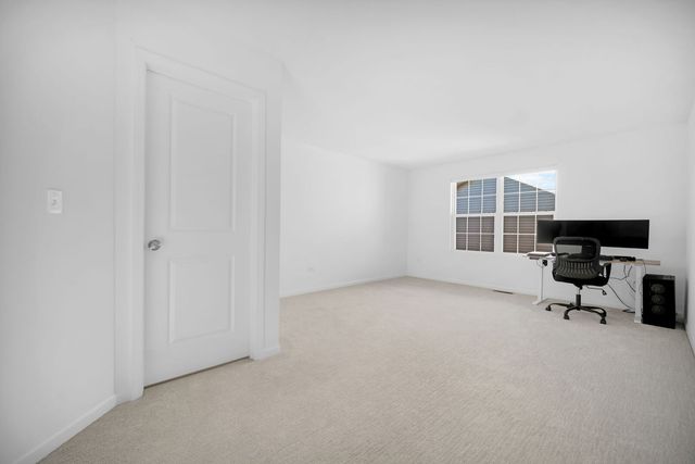 25529 W Streamwood Lane, Plainfield, IL 60544