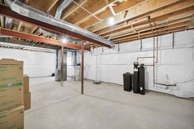 25529 W Streamwood Lane, Plainfield, IL 60544