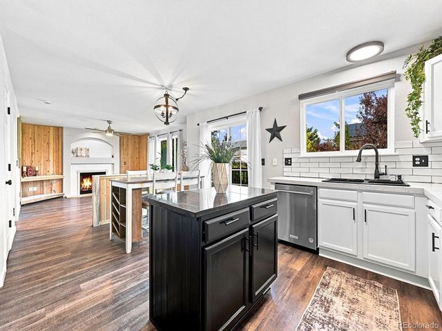 5571 S Yakima St, Aurora, CO 80015