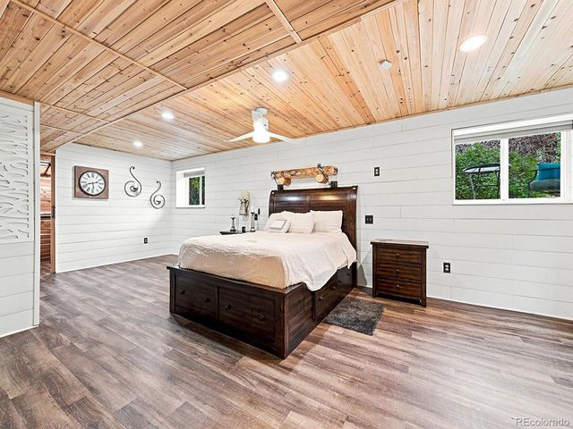 5571 S Yakima St, Aurora, CO 80015