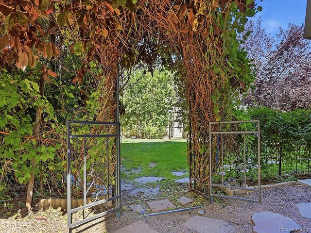 5571 S Yakima St, Aurora, CO 80015