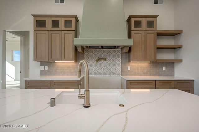 2850 Kuehne Lane, Las Cruces, NM 88011