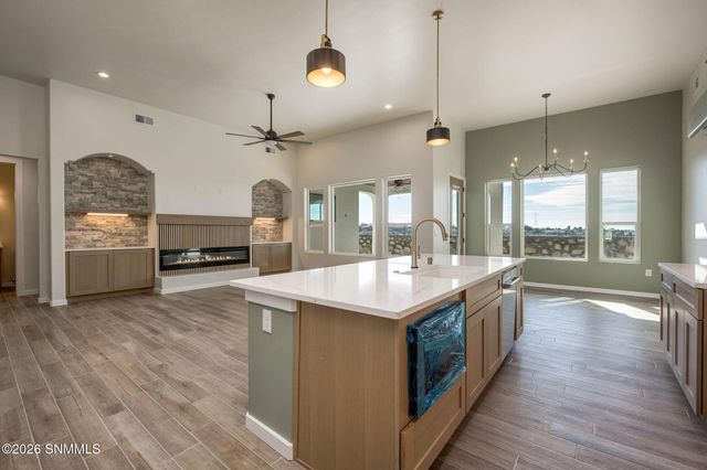 2850 Kuehne Lane, Las Cruces, NM 88011