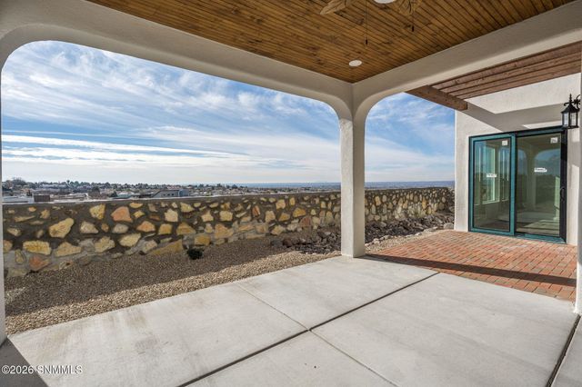 2850 Kuehne Lane, Las Cruces, NM 88011