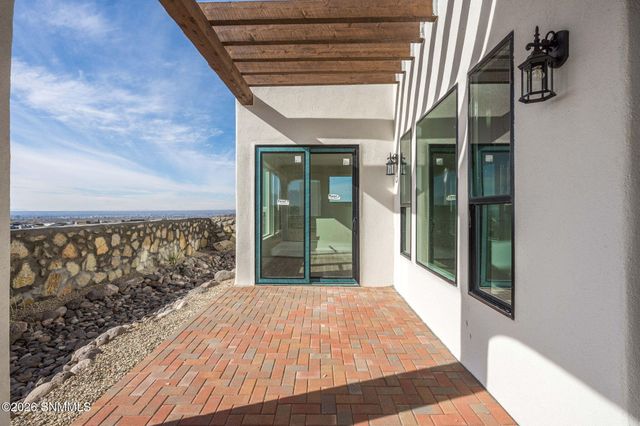 2850 Kuehne Lane, Las Cruces, NM 88011