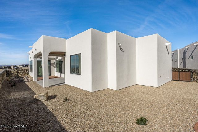 2850 Kuehne Lane, Las Cruces, NM 88011