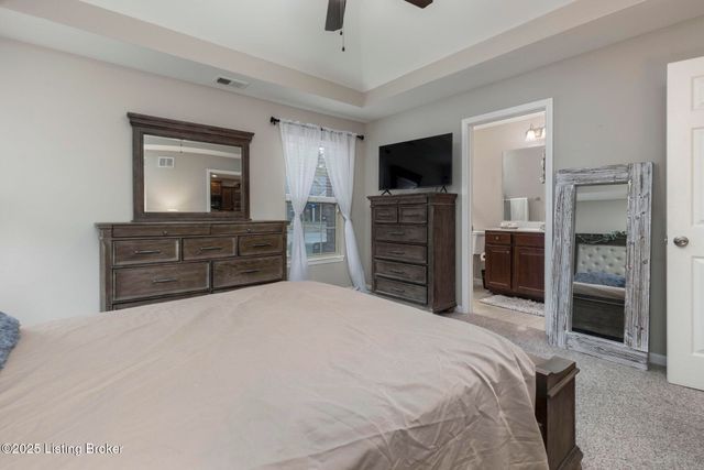 6524 Renate Rd, Louisville, KY 40291