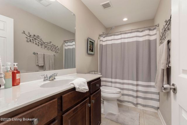 6524 Renate Rd, Louisville, KY 40291