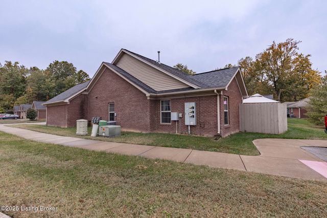 6524 Renate Rd, Louisville, KY 40291