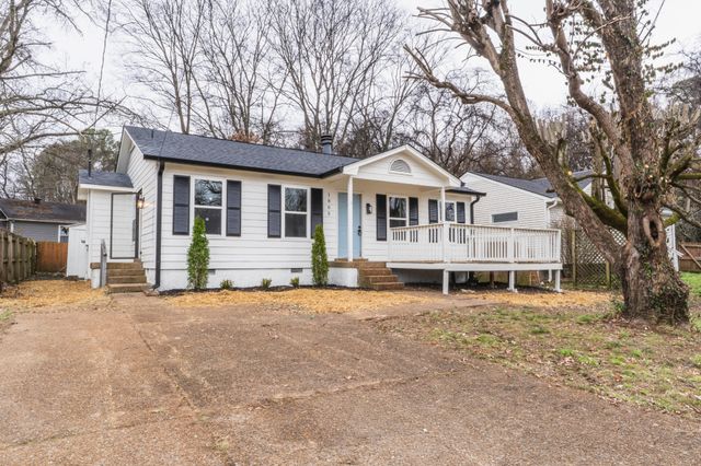 1805 Meadow Cliff Dr, Nashville, TN 37210