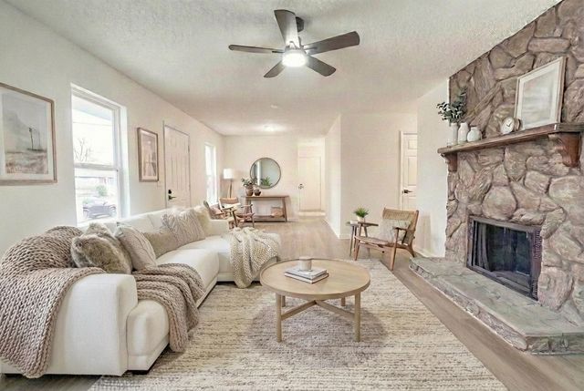 1805 Meadow Cliff Dr, Nashville, TN 37210