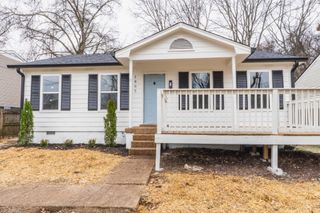 1805 Meadow Cliff Dr, Nashville, TN 37210