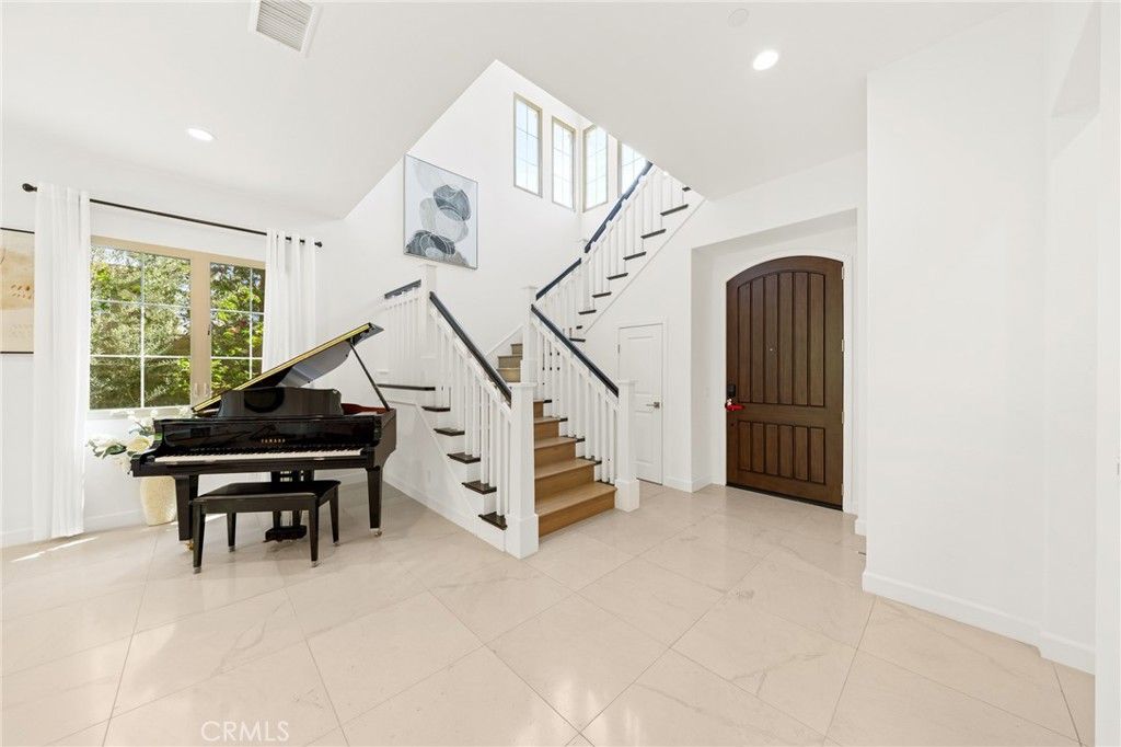 63 Navajo, Irvine, CA 92602 — photo 3