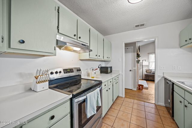 117 Tiffany Place, Jacksonville, NC 28546