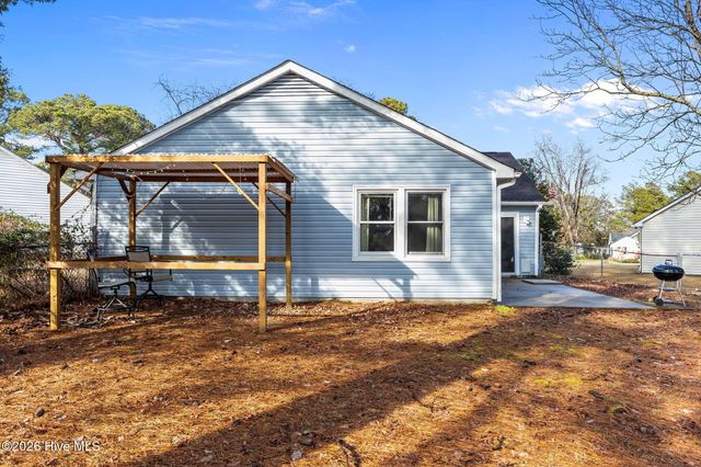 117 Tiffany Place, Jacksonville, NC 28546