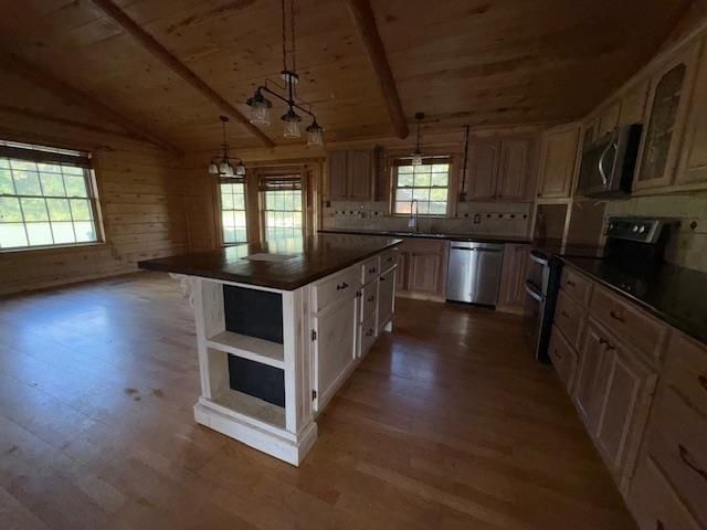 1235 Norvell Street, Silsbee, TX 77656