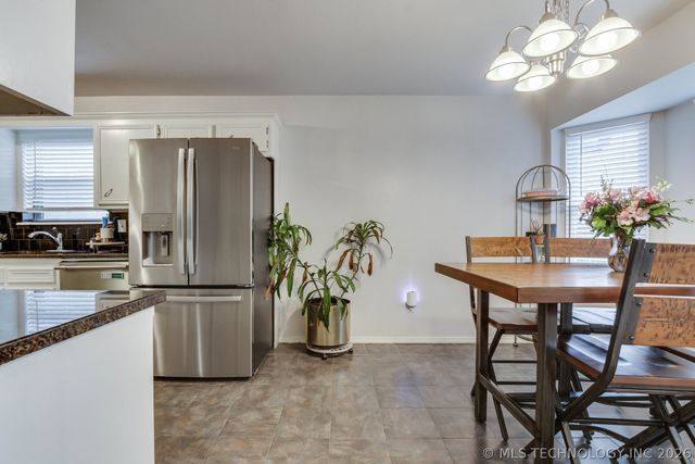 7912 S 87th East Avenue, Tulsa, OK 74133