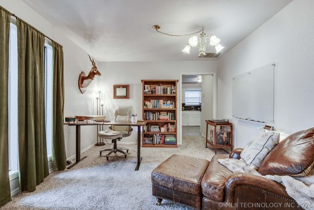 7912 S 87th East Avenue, Tulsa, OK 74133