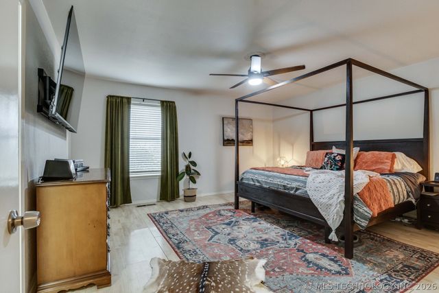 7912 S 87th East Avenue, Tulsa, OK 74133