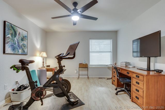 7912 S 87th East Avenue, Tulsa, OK 74133