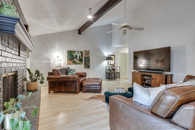 7912 S 87th East Avenue, Tulsa, OK 74133