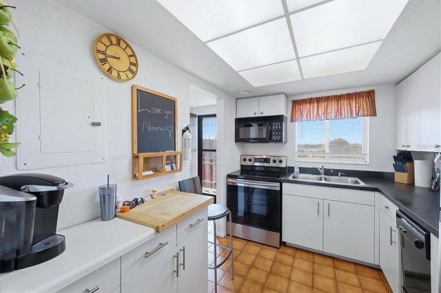 4137 LAKE BAYSHORE DRIVE C505, Bradenton, FL 34205