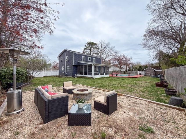 8 Chauncey Lane, Coram, NY 11727