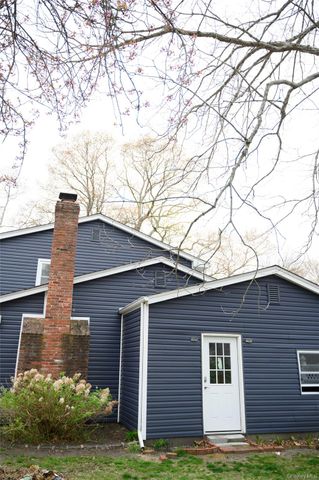 8 Chauncey Lane, Coram, NY 11727