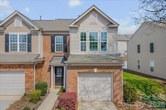 2419 Diplomat Lane, Charlotte, NC 28210