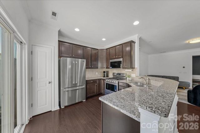 2419 Diplomat Lane, Charlotte, NC 28210