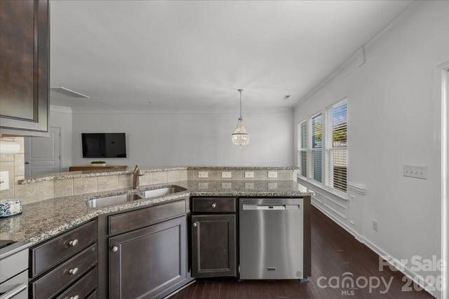 2419 Diplomat Lane, Charlotte, NC 28210