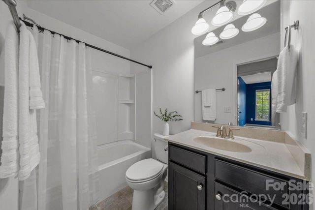 2419 Diplomat Lane, Charlotte, NC 28210