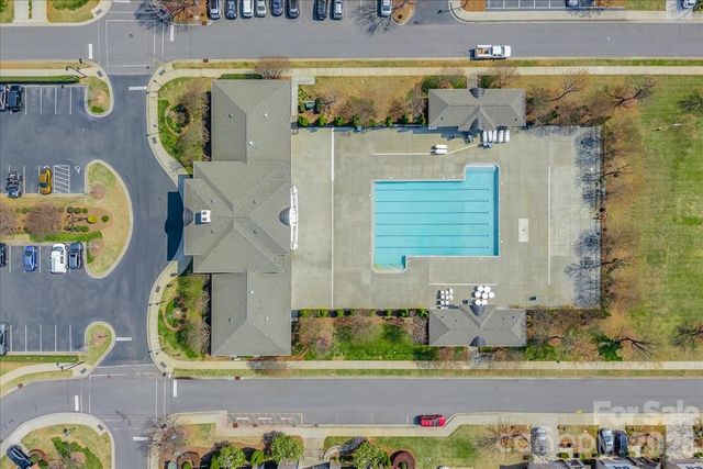 2419 Diplomat Lane, Charlotte, NC 28210