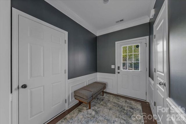 2419 Diplomat Lane, Charlotte, NC 28210