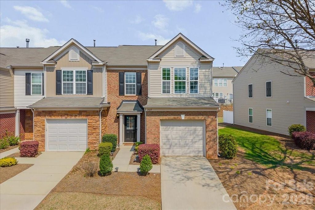 2419 Diplomat Lane, Charlotte, NC 28210